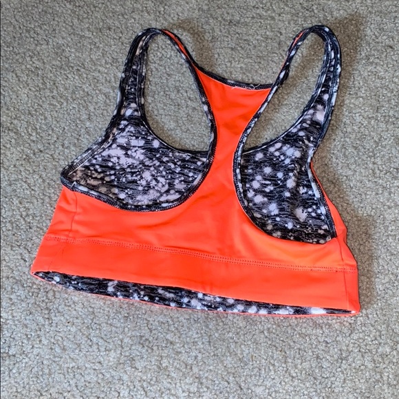 Racerback compression sports bra - Picture 3 of 3